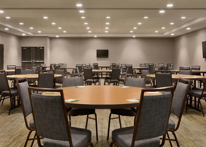 Courtyard By Marriott St Paul Woodbury