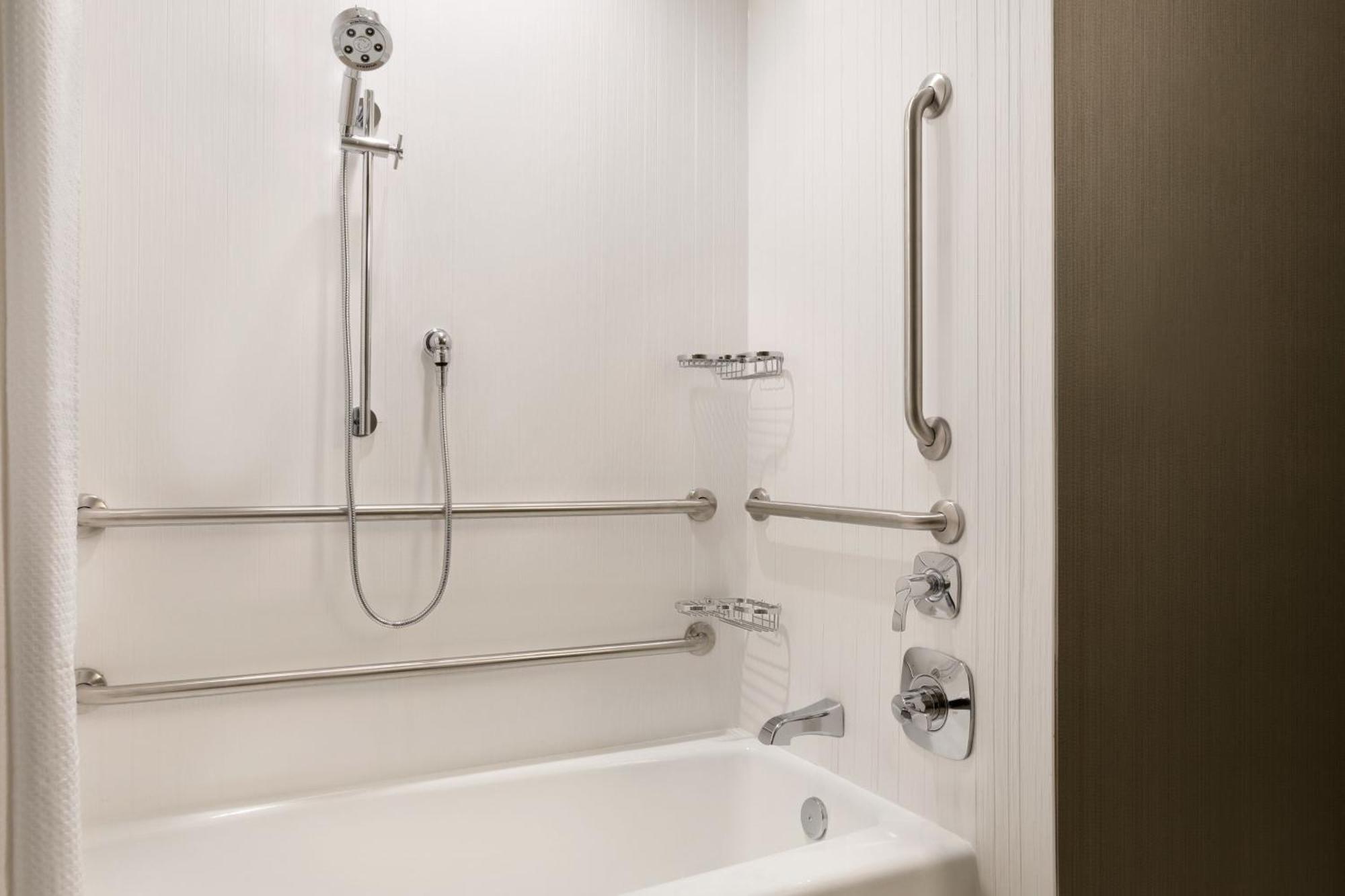 Courtyard By Marriott St Paul Hotel 3*
