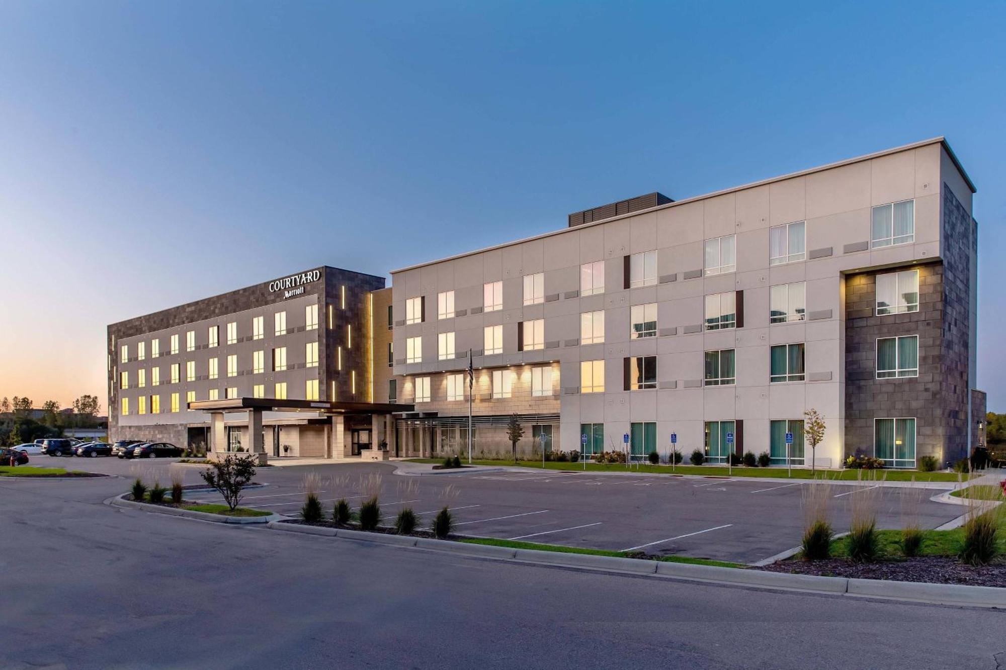 Hotel Courtyard By Marriott St Paul Woodbury